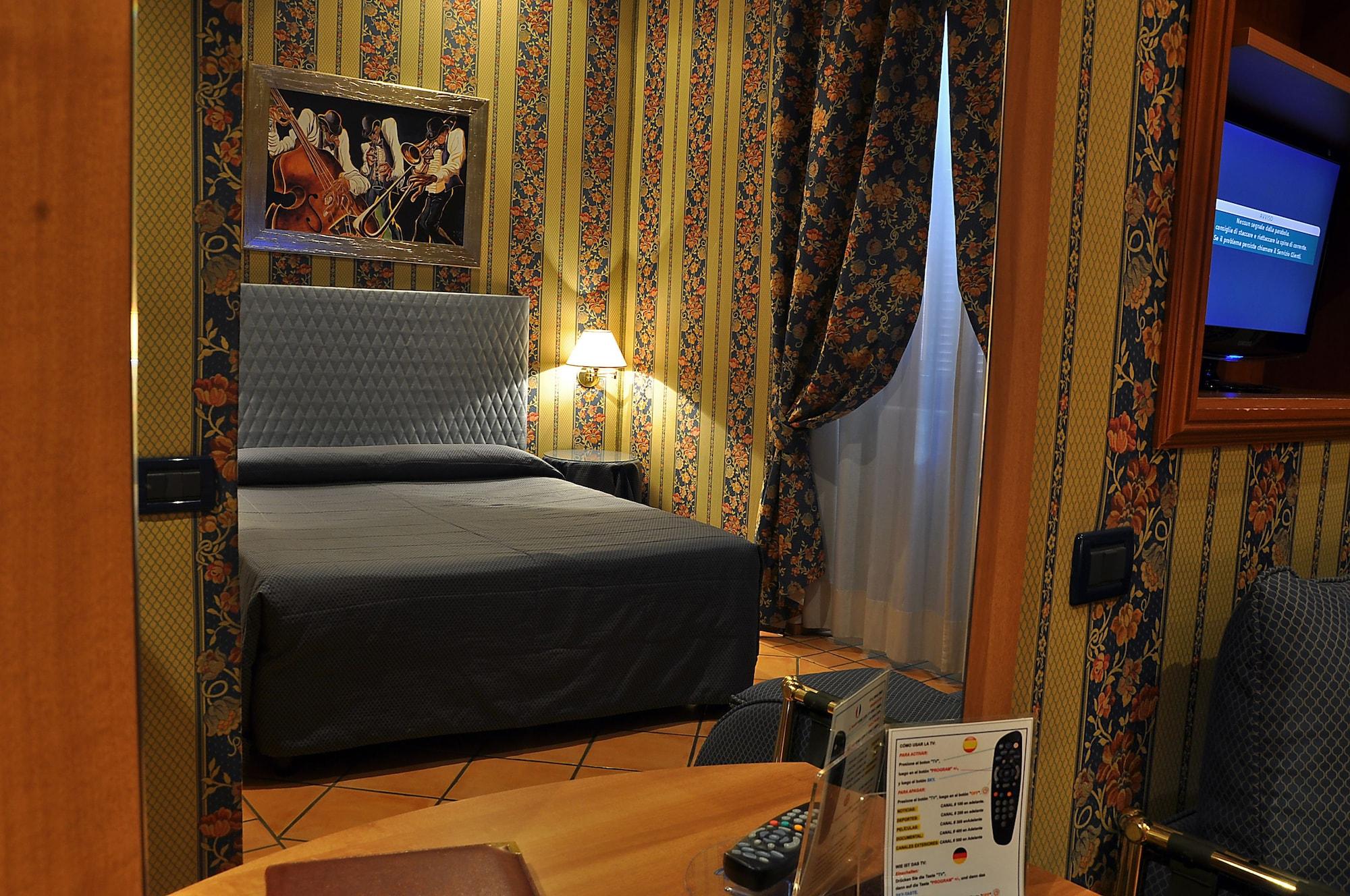 Hotel Lirico Roma