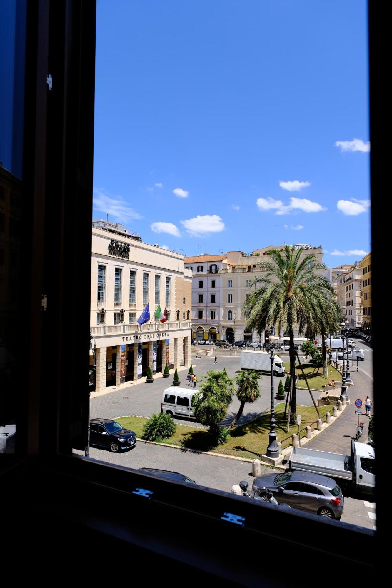 Hotel Lirico Roma