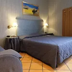 Hotel Lirico